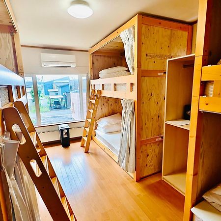 Yellow House Niseko Куттян Экстерьер фото