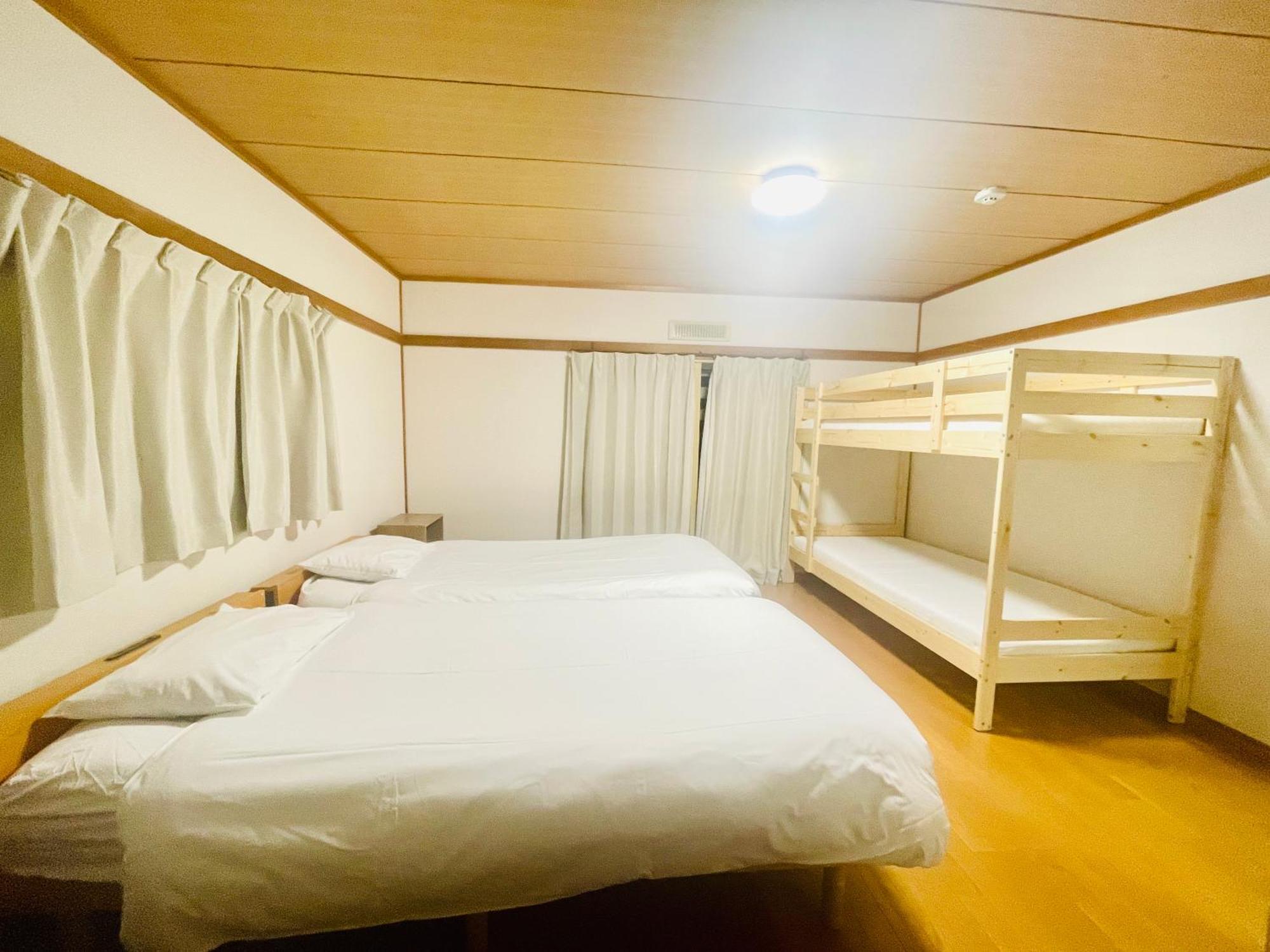 Yellow House Niseko Куттян Экстерьер фото