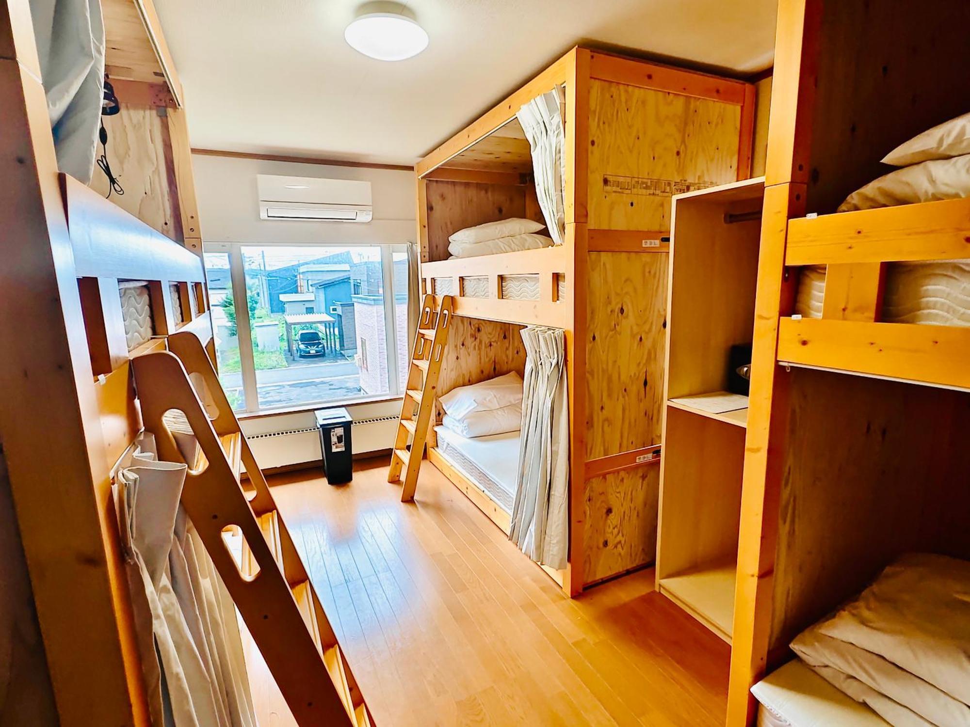Yellow House Niseko Куттян Экстерьер фото